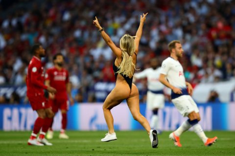 Pitch invader in UCL chmapions league 