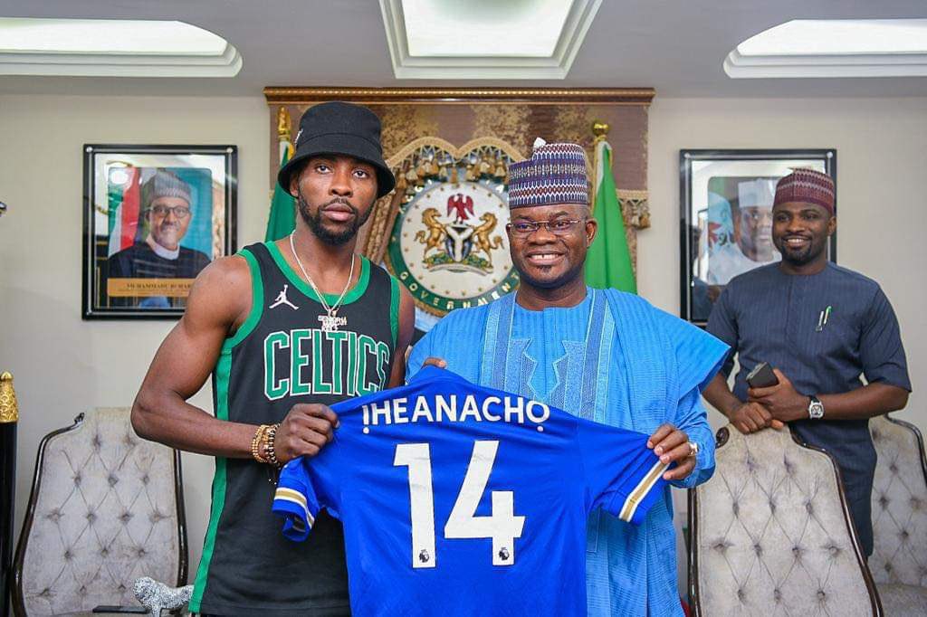 Kelechi Iheanacho visits Kogi State Governor, Yahaya Bello 