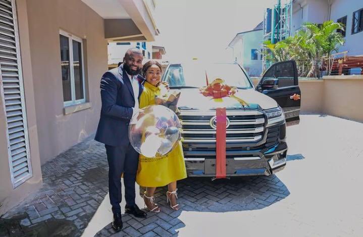 Mercy Chinwo receives car from husband to mark 31st birthday