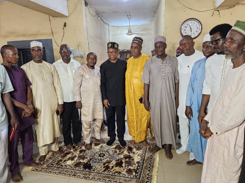 Peter Obi Visits Muslims in Awka