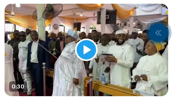 Gov. Adeleke dancing in church 